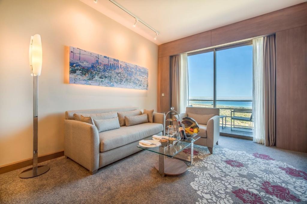 هتل کنکورد لاکچری